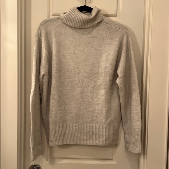 H&M light grey turtleneck sweater xs oversized unfitted pullover - Picture 1 of 5